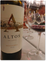 Altos